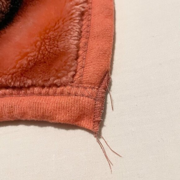 Vintage Snoopy And His Friends Blanket 38 x 27.5 Inch Baby Blanket Flaws - Picture 5 of 16